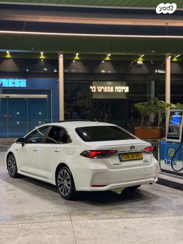 טויוטה קורולה