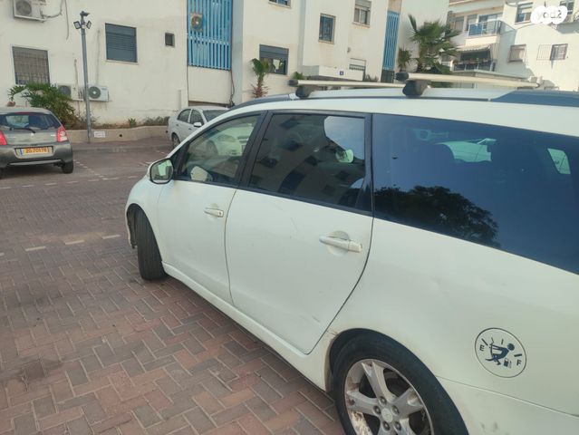 מיצובישי גרנדיס