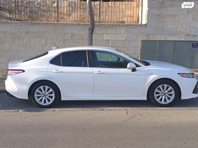 מודעת רכב טויוטה קאמרי