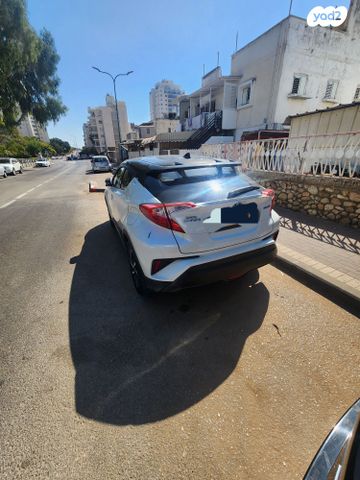 טויוטה C-HR
