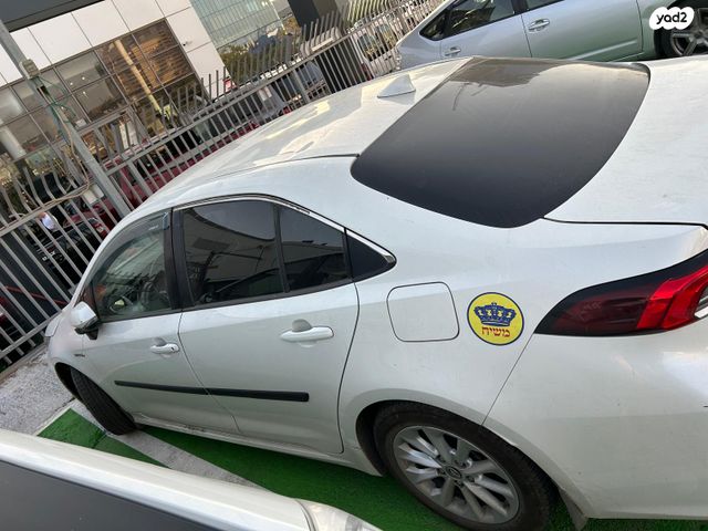 טויוטה קורולה