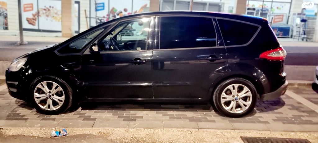 מודעת רכב פורד S-מקס