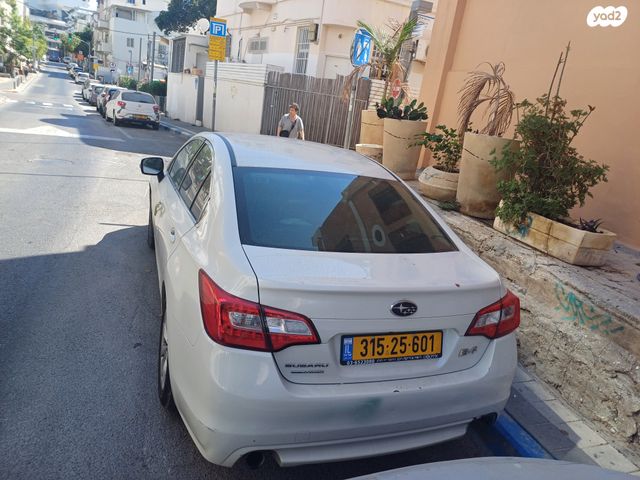 מודעת רכב סובארו B4/לגאסי