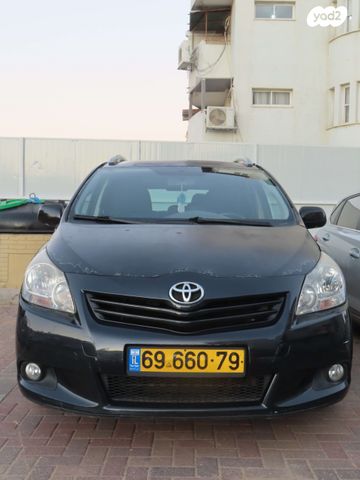 מודעת רכב טויוטה ורסו