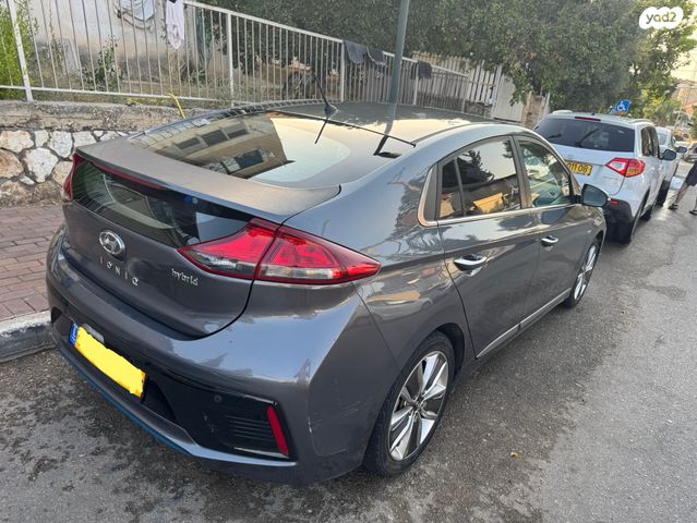 יונדאי איוניק