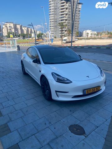 טסלה מודל 3