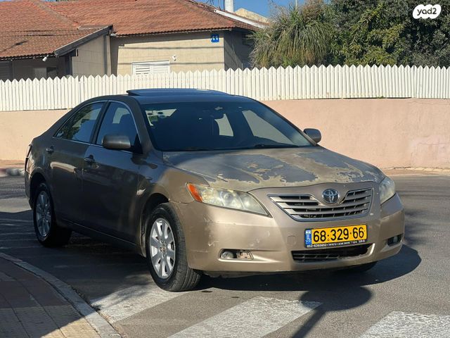 טויוטה קאמרי