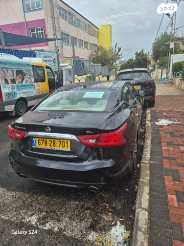 ניסאן מקסימה