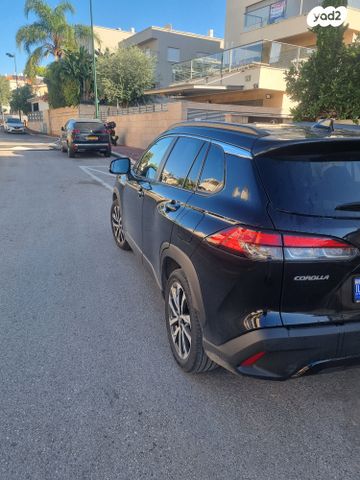 טויוטה קורולה קרוס