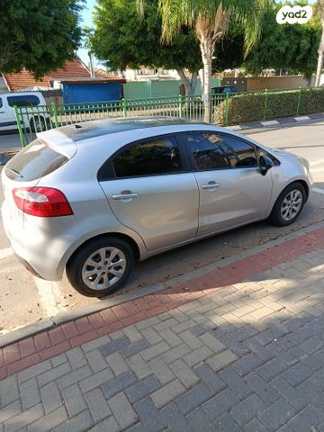 מודעת רכב קיה ריו