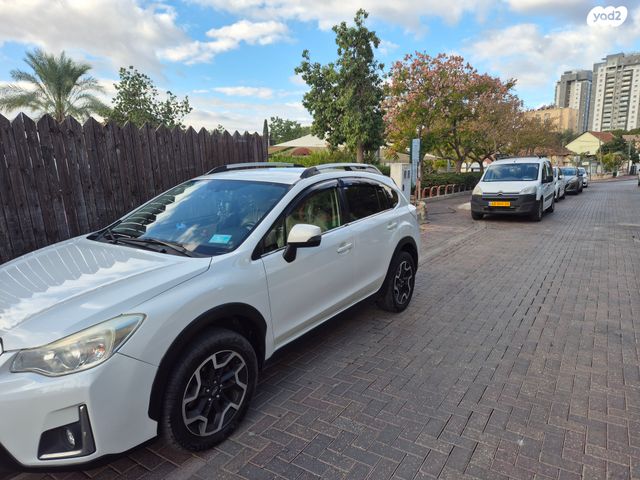 מודעת רכב סובארו XV