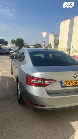 מודעת רכב סקודה סופרב