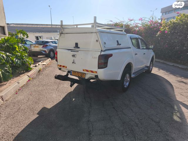 מיצובישי טרייטון / L200