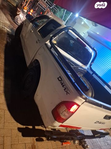 איסוזו די-מקס