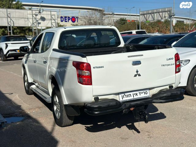 מיצובישי טרייטון / L200
