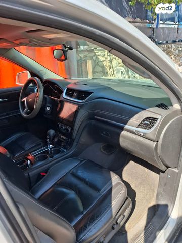 שברולט טראוורס