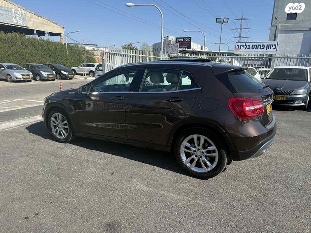 מרצדס-בנץ GLA