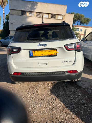 מודעת רכב ג'יפ קומפאס