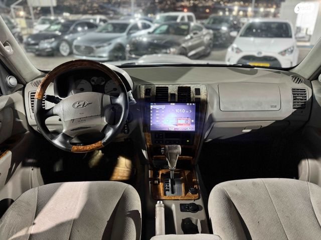 יונדאי טאראקן