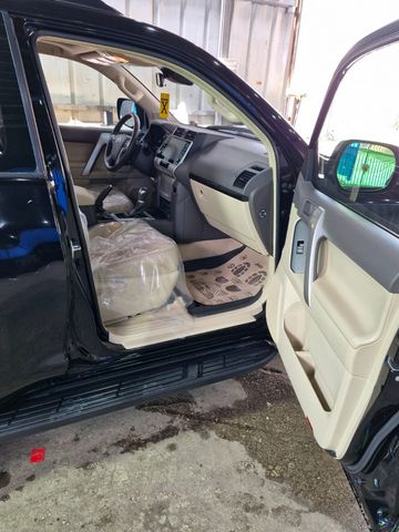 טויוטה לנד קרוזר