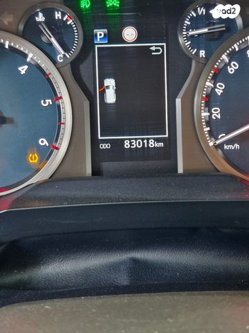 טויוטה לנד קרוזר