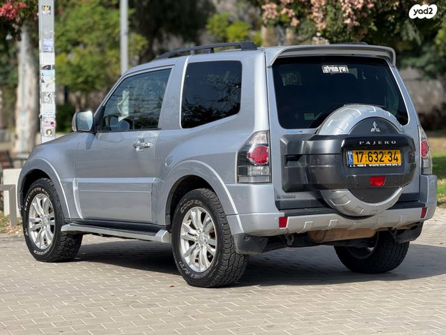 מיצובישי פג'רו