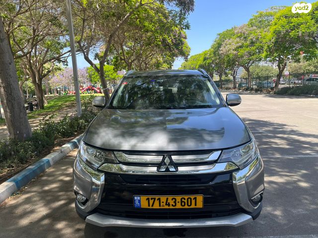 מיצובישי אאוטלנדר