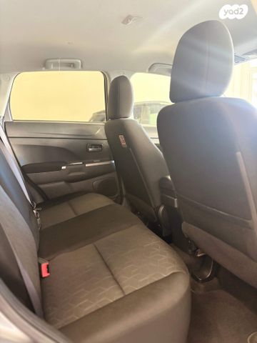 מודעת רכב מיצובישי ASX 1