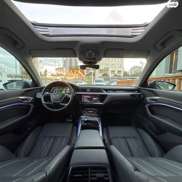 אאודי Q8 e-tron