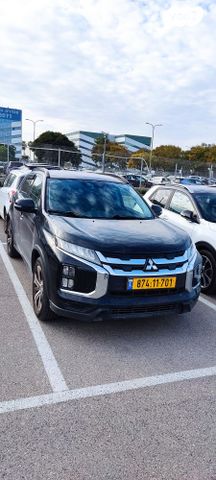 מודעת רכב מיצובישי ASX