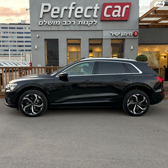 אאודי Q8 e-tron