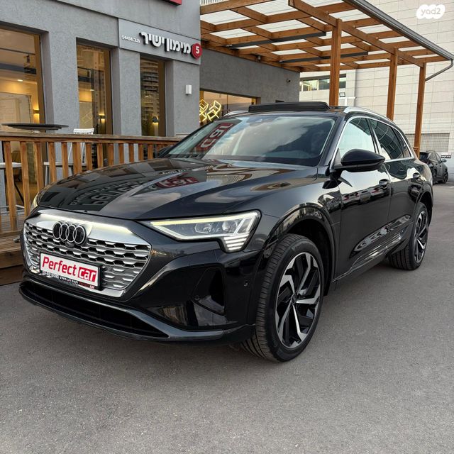 מודעת רכב אאודי Q8 e-tron