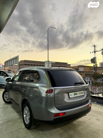 מיצובישי אאוטלנדר