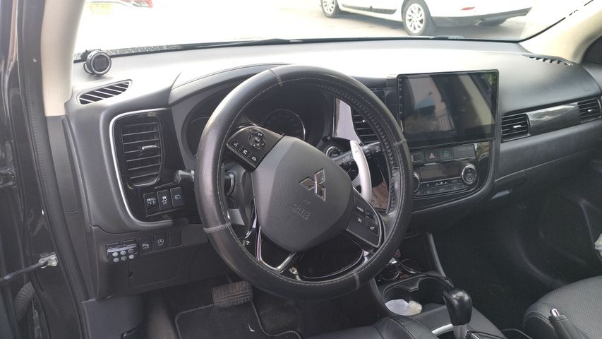 מודעת רכב מיצובישי אאוטלנדר