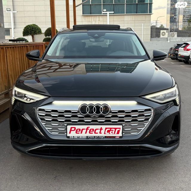 אאודי Q8 e-tron