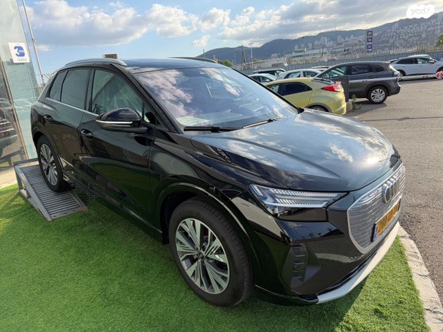 מודעת רכב אאודי Q4 e-tron