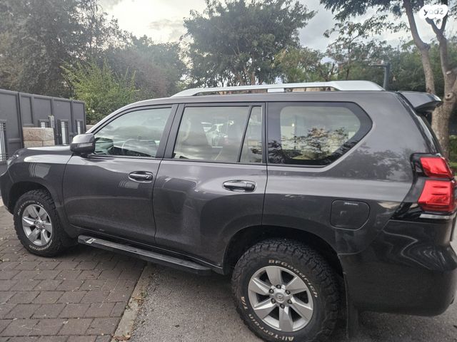 מודעת רכב טויוטה לנד קרוזר