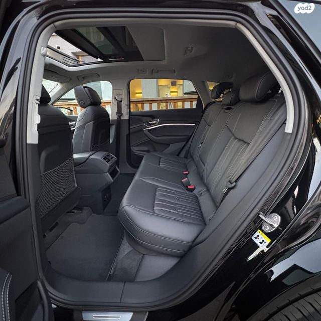 אאודי Q8 e-tron