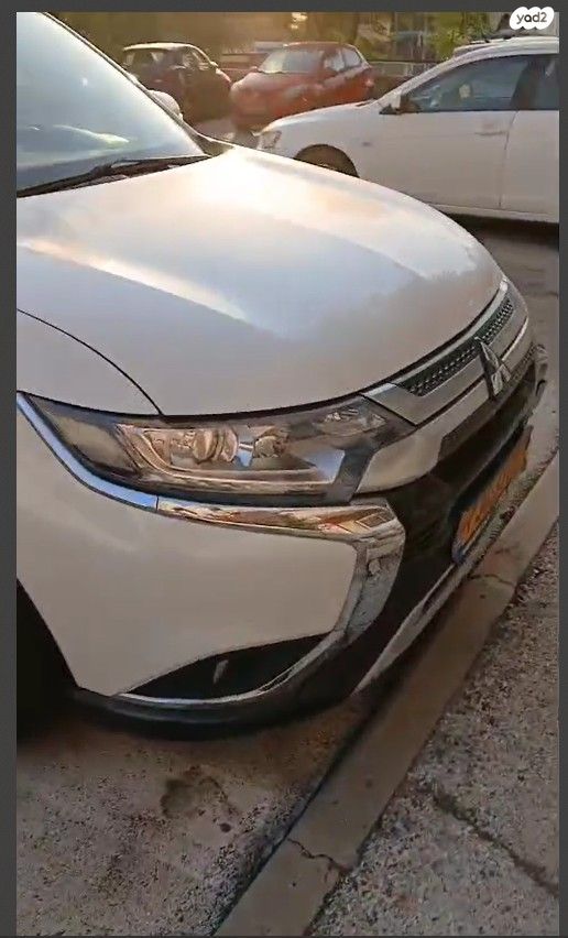 מיצובישי אאוטלנדר