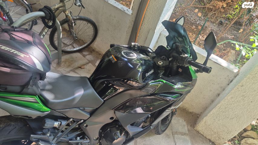 קאוואסאקי Z1000SX