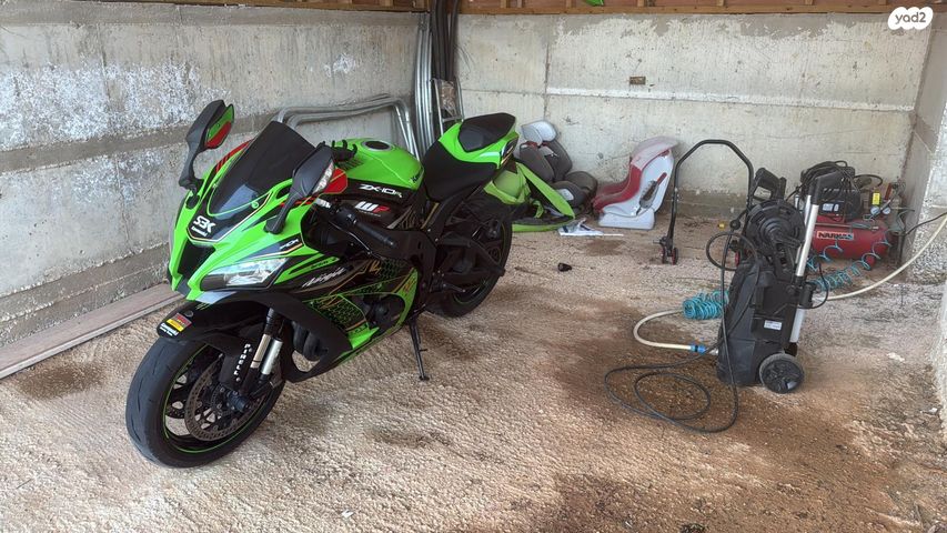 מודעת רכב קאוואסאקי נינג'ה ZX 10R