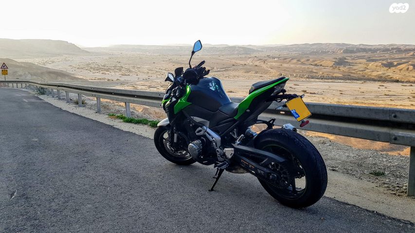 קאוואסאקי Z900