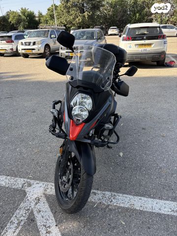 סוזוקי DL650 וי-סטרום
