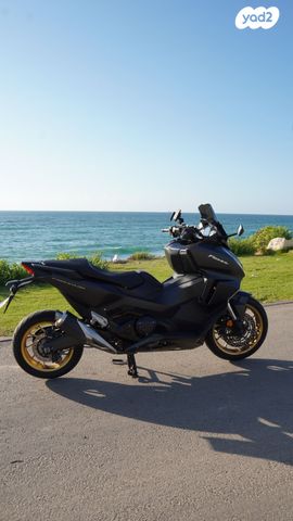 מודעת רכב הונדה פורזה 750