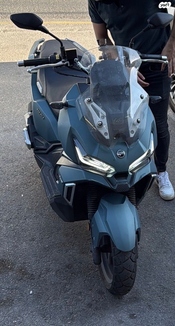 סאן יאנג 125ADX