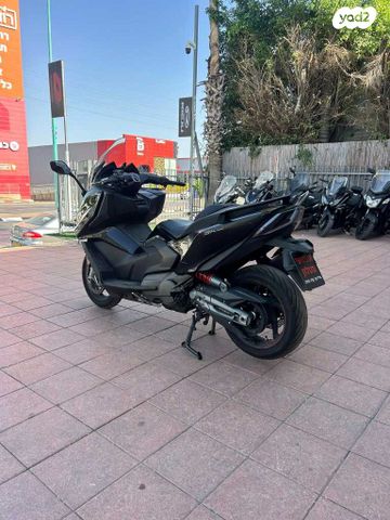 קימקו AK 550