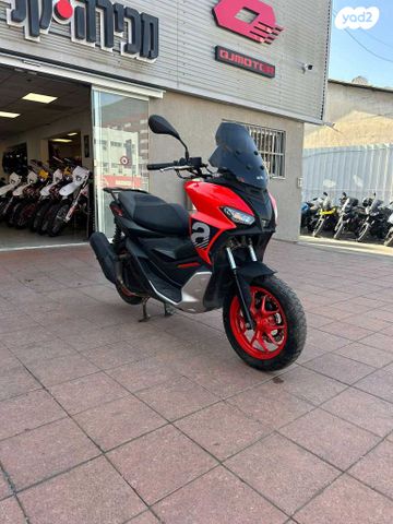 אפריליה SR GT 200