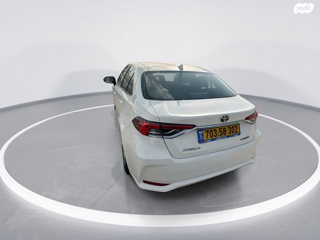 טויוטה קורולה