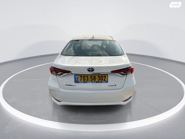 טויוטה קורולה