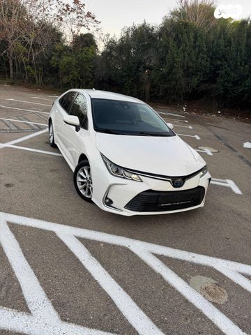 טויוטה קורולה